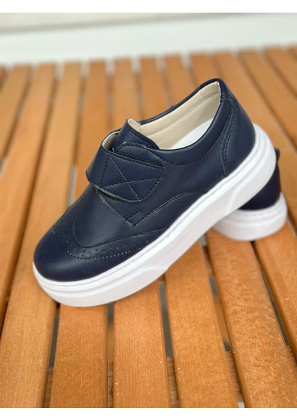 Erkek Çocuk Günlük Ayakkabı Kalın Tabanlı Cırtlı Bağlama ile Ergonomik Tasarım fiyatları