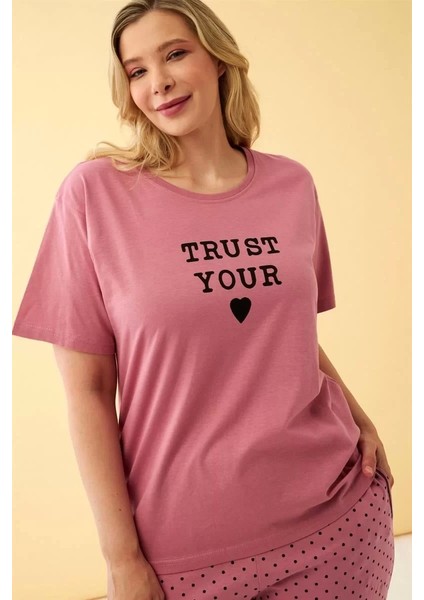 Moda Kadın Somon "trust Your Heart" Yazılı Büyük Beden Pijama Takımı modelleri