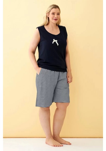 Moda Kadın Lacivert Kurdele Detaylı Şortlu Büyük Beden Pijama Takımı fırsatları