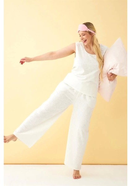 Moda Kadın Ekru Keten Jakarlı Büyük Beden Alt Üst Takım fiyatları