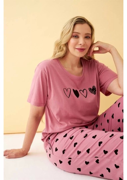 Moda Kadın Somon Kalp Desenli Büyük Beden Kapri Pijama Takımı fiyatları