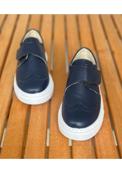 Erkek Çocuk Günlük Ayakkabı Kalın Tabanlı Cırtlı Bağlama Türkiye Üretimi modelleri