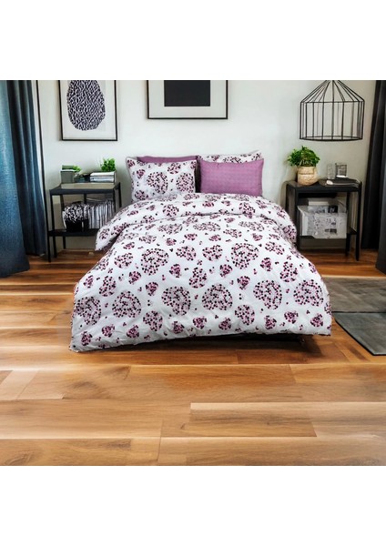 Mor Çiçek Desenli Nevresim Takımı – Çift Kişilik, %100 Pamuk, Yumuşak Dokulu