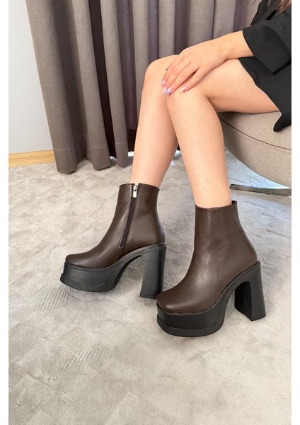 Kadın Sidney Koyu Kahve 12 cm Platform Topuklu Fermuarlı Bot modelleri