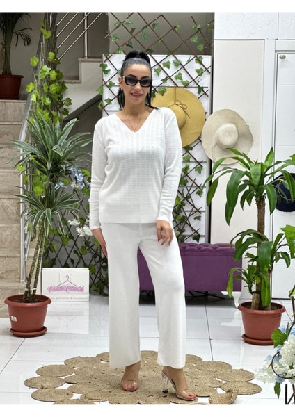 D12809 Simli V Yaka Triko Bluz Beyaz fiyatları