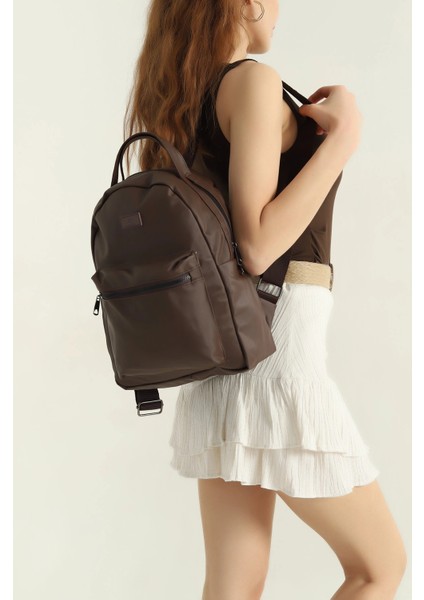 Kahverengi Saten Fermuarlı Sırt Çantası