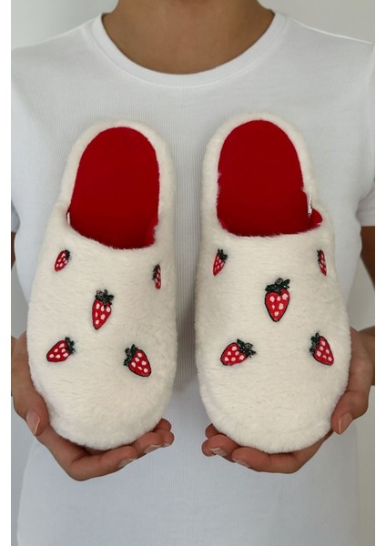 Çilek Nakışlı Pofuduk Ev Terliği Çeyizlik Terlik Kaymaz Taban Hafif Yumuşak Taban fiyatları