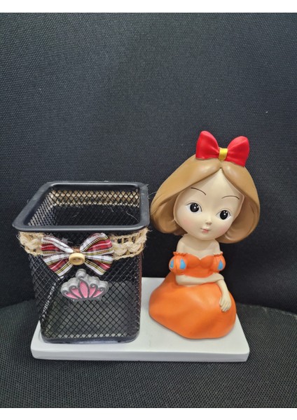 Kız Figürlü Kalemlik Organizer –dekoratif Masaüstü Aksesuarı, Sevimli Tasarım ve Kullanışlı Kalemlik
