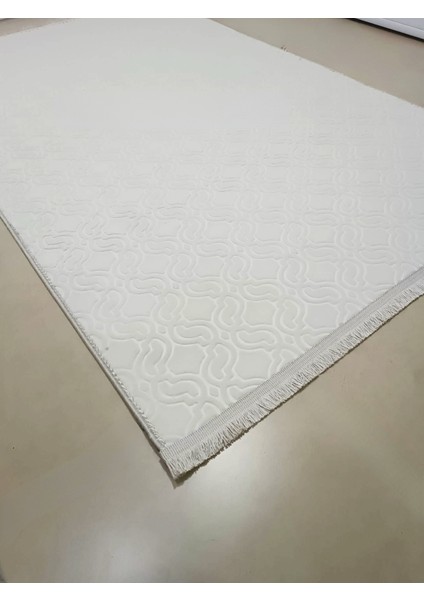 Elit Krem Saçaklı Kabartmalı Yıkanabilir Kaymaz Taban Kesme Yolluk Halı