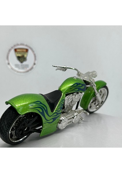 Iron Choppers Yeşil Alev Desenli 1:18 Diecast Custom Motosiklet Model – Lisanslı Metal Maket Oyuncak modelleri