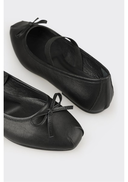 Siyah Deri Kadın Günlük Ayakkabı indirimleri