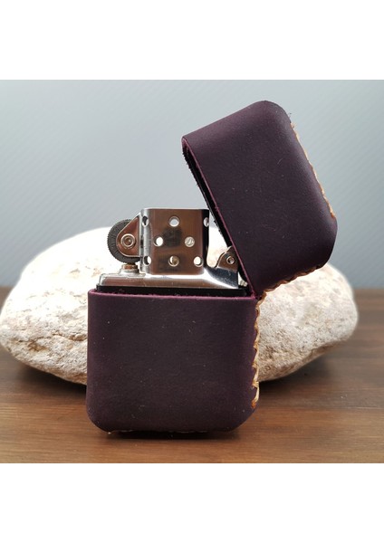 Mor Deri Kılıflı Benzinli Çakmak fiyatları