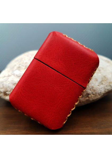 Kırmızı Deri Kılıflı Benzinli Çakmak modelleri