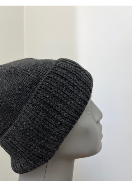 Erkek Kışlık Triko Bere %100 Akrilik Kumaş – Şık ve Sıcak modelleri