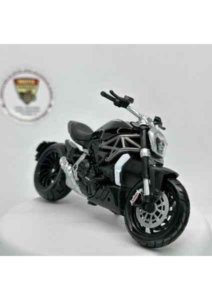 Ducati Xdiavel 1:18 Diecast Metal Model Motosiklet – Lisanslı Maisto