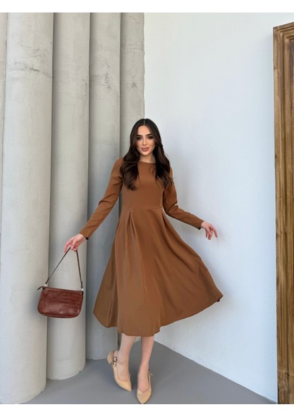 Minimal Zarafet Midiboy Elbise