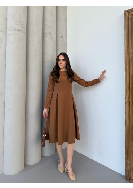 Minimal Zarafet Midiboy Elbise fırsatları