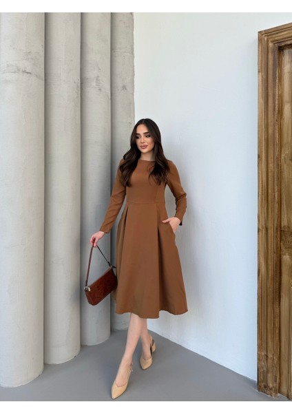 Minimal Zarafet Midiboy Elbise indirimleri