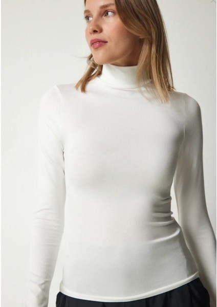 W0010437 Bsm Yarım Boğazlı Basic Bluz fiyatları