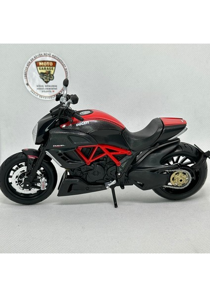 Ducati x Diavel Carbon 1:12 Diecast Motosiklet Model – Lisanslı Metal Maket Oyuncak & Biblo indirimleri