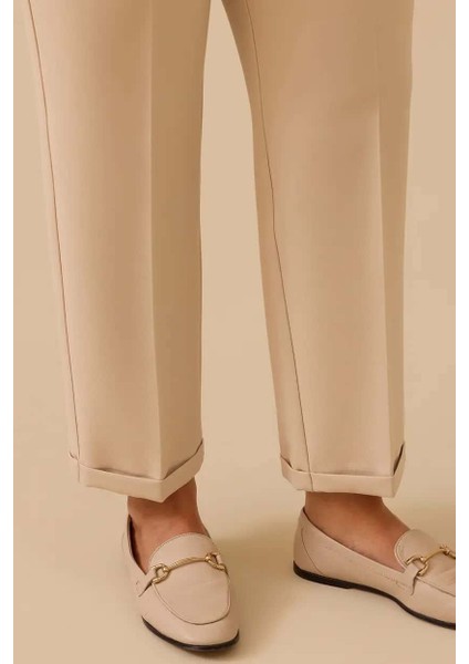 Kadın Büyük Beden Elastik Bel Bilek Boy Pantolon - Bej indirimleri