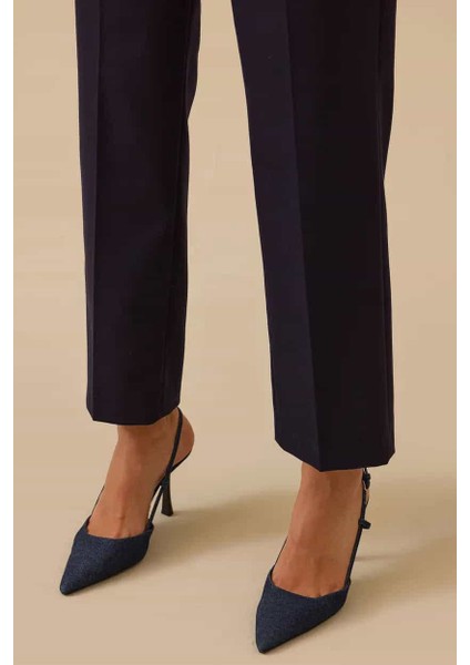 Kadın Klasik Kesim Düz Paça Bilek Boy Pantolon - Lacivert indirimleri