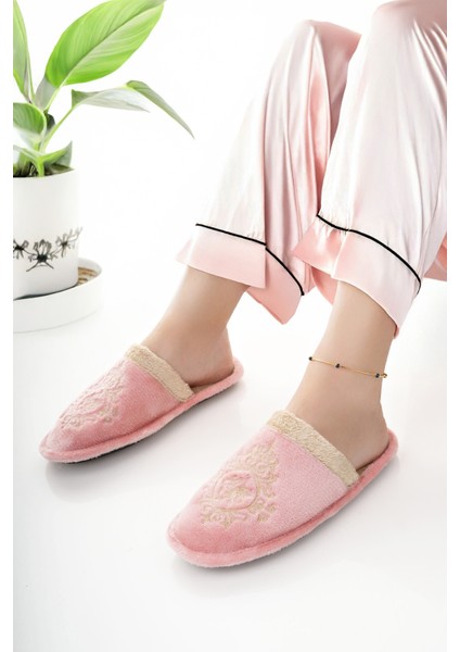 Kadın Ev Terliği Peluş Yıkanabilir Içi Yünlü Kürklü Terlik Misafir Çeyiz Bohça Gelin Terliği fırsatları