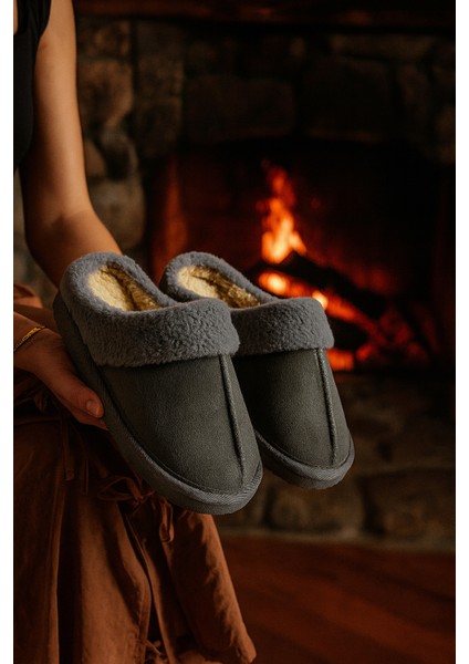 Kadın Ev Terliği Ev Botu Içi Peluş Ev Terliği Sesiz Taban Sıcak Şık Tasarım