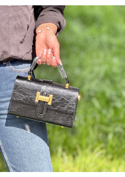 Krıstebell Kadın Kırışık Rugan Mini Boyçanta