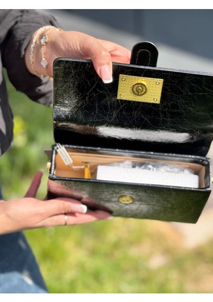 Krıstebell Kadın Kırışık Rugan Mini Boyçanta fiyatları