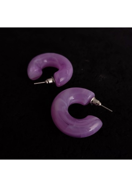 Mor C Şekilli Beyaz Damarlı Akrilik Halka Küpe indirimleri