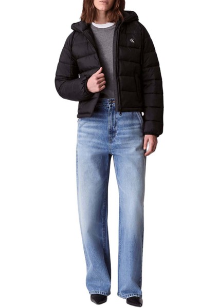 Kadın Regular Fit Kapüşonlu Şişme Mont - Siyah fiyatları