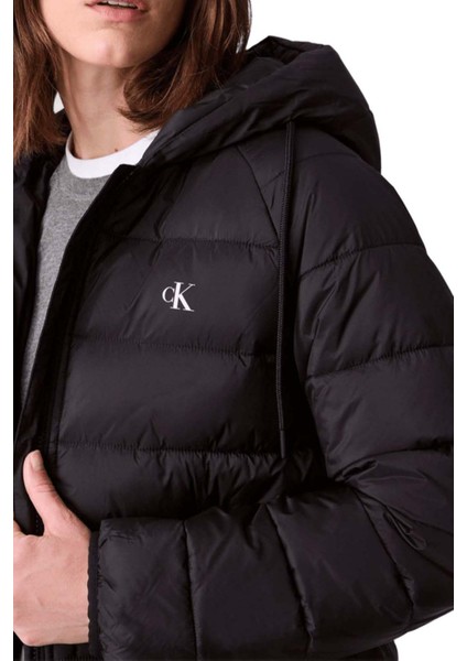 Kadın Regular Fit Kapüşonlu Şişme Mont - Siyah fırsatları