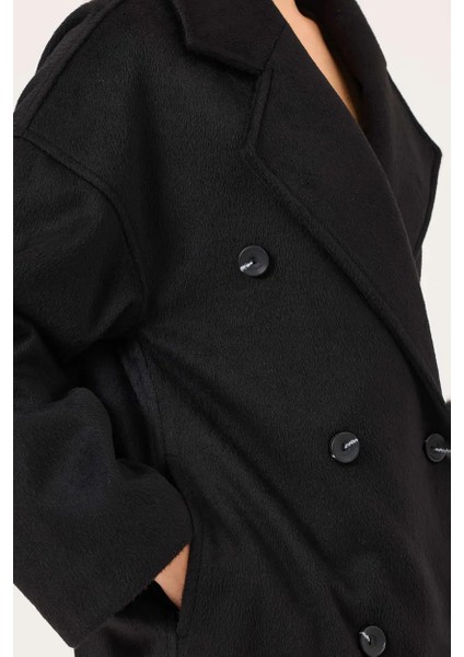 Kadın Kruvaze Yaka Düğmeli Kaban - Siyah modelleri