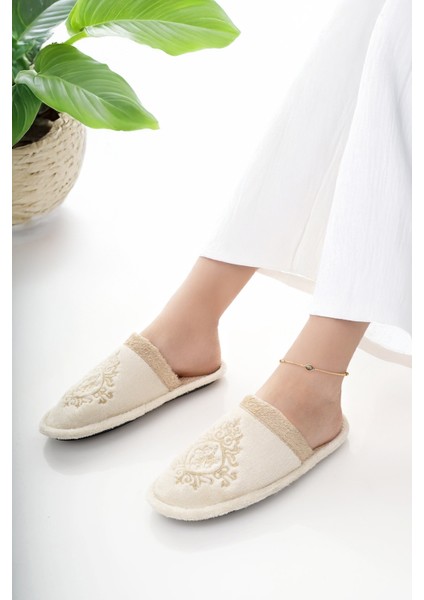 Kadın Ev Terliği Peluş Yıkanabilir Içi Yünlü Kürklü Terlik Misafir Çeyiz Bohça Gelin Terliği fiyatları