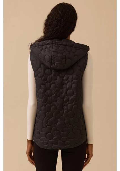 Kadın Kapüşonlu Desenli Cepli Yelek - Siyah fiyatları