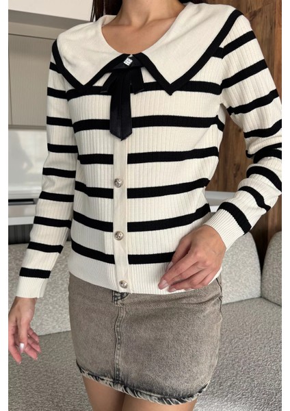 Fiyonklu Sahte Düğmeli Triko Bluz (S,m,l Uyumludur) P-00018216 modelleri
