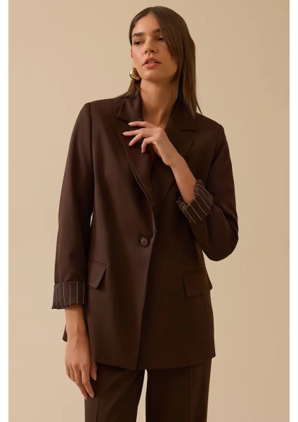 Kadın Çizgi Detaylı Tek Düğmeli Ceket - Kahverengi