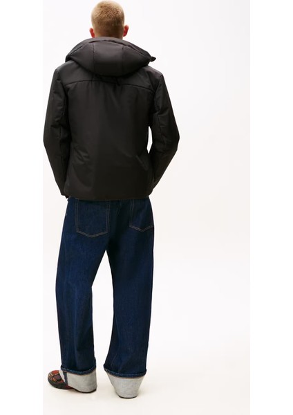 Erkek Regular Fit Kapüşonlu Dolgulu Mont - Siyah modelleri