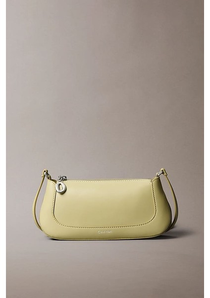 Kadın Metal Aksesuarlı Baget Çapraz Omuz Çanta - Yeşil