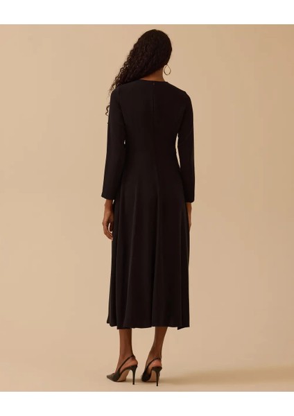 Kadın A Kesim Beli Metal Aksesuarlı Maksi Elbise - Siyah fiyatları