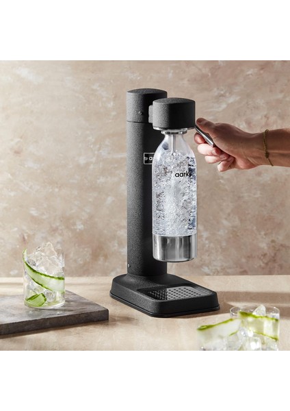 Carbonator 3 Gazlı Içecek Makinesi | Paslanmaz Çelik Soda Makinesi | 800 ml Bpa’sız Şişe Dahil | 60L Co₂ Tüp Uyumlu | Mat Siyah fırsatları