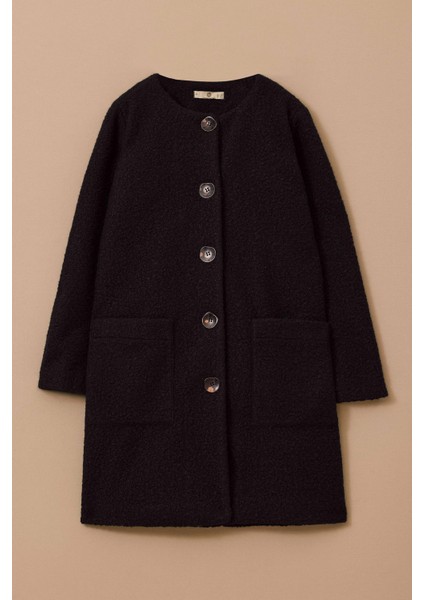 Kadın Cepli Düğmeli Peluş Kaban - Siyah