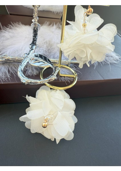 Tül Çiçekli Boncuklu Altın Kaplama Malzemeli Konsept Kararmaz Küpe Çift, Party, Özel Gün, Düğün fiyatları