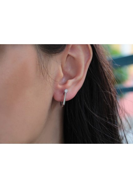 Küçük Zirkon Taşlı Halka Küpe