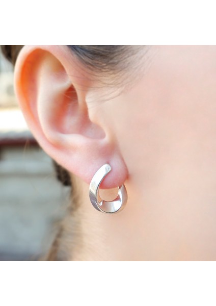 925 Ayar Gümüş Modern Damla Form Küpe fiyatları