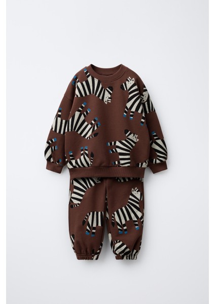 Erkek Çocuk Pamuklu Kahverengi Zebra Desenli Sweatshirt ve Eşofman Altı Takım – Günlük Rahat Kombin fiyatları