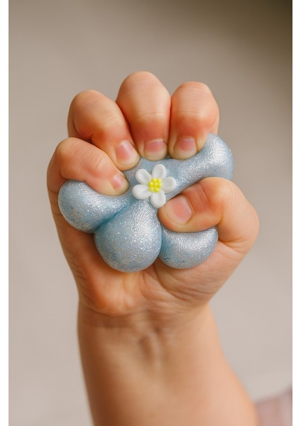 Taba World Flora Lee Parfümlü Çiçek Squishy Oyuncak Seri 1 Pom Pomlu ve Anahtarlıklı fırsatları