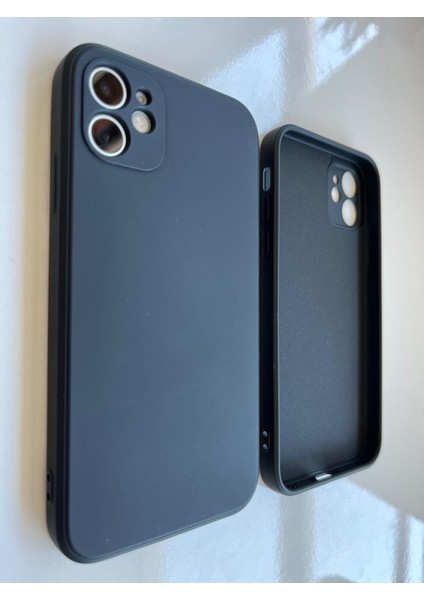 iPhone 11 Uyumlu Logosuz Köseli Kalıp 12 Görünümlü Lansman Içi Süet Silikon Kılıf