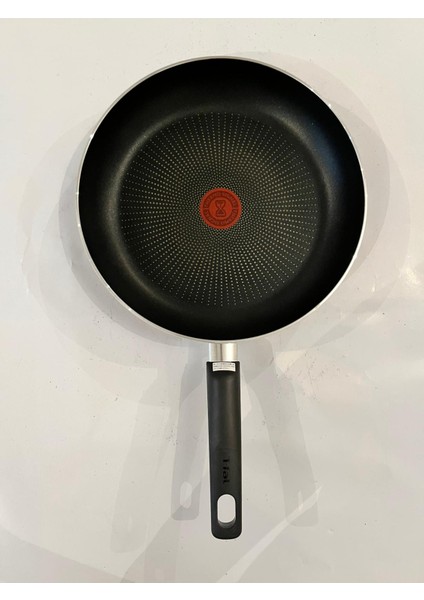 Titanyum Difüzyon Tabanlı 24 cm Kahverengi Tava fiyatları